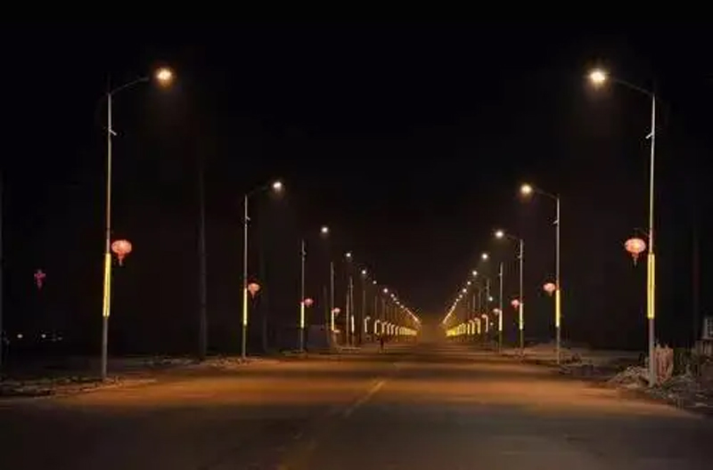 某道路斑馬線(xiàn)陰影圖-來(lái)源網(wǎng)絡(luò)圖